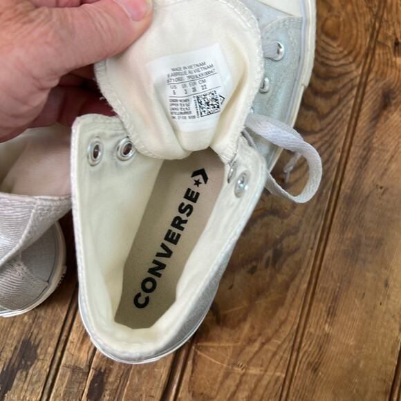 Women’s or kids Converse Classic Chuck Taylor silver lug sole High-Tops sneakers - Picture 5 of 6